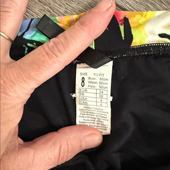 Seafolly bikini DD cup size 4/6 - Picture 3 of 4